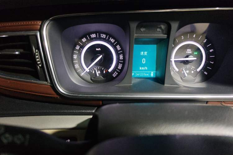 Used Buick GL8 2017 25S Luxury Version China V Standard