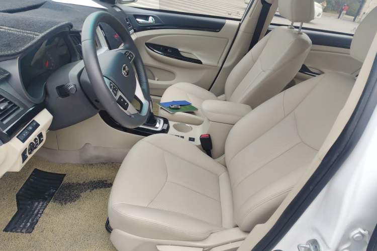 Used BYD e5 2018 450 Smart Connect Deluxe Edition Left Front Seat