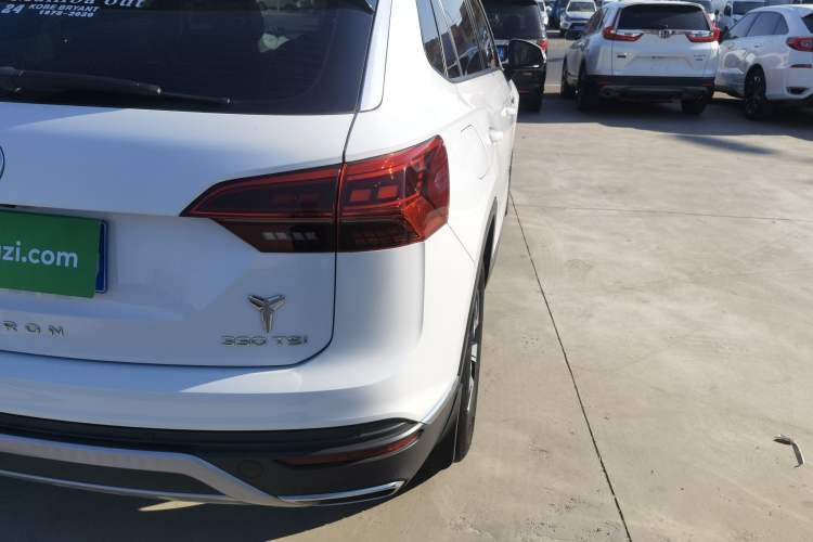 Used Volkswagen Tayron 2021 330TSI Two-Wheel Drive 30th Anniversary Edition Exterior 3