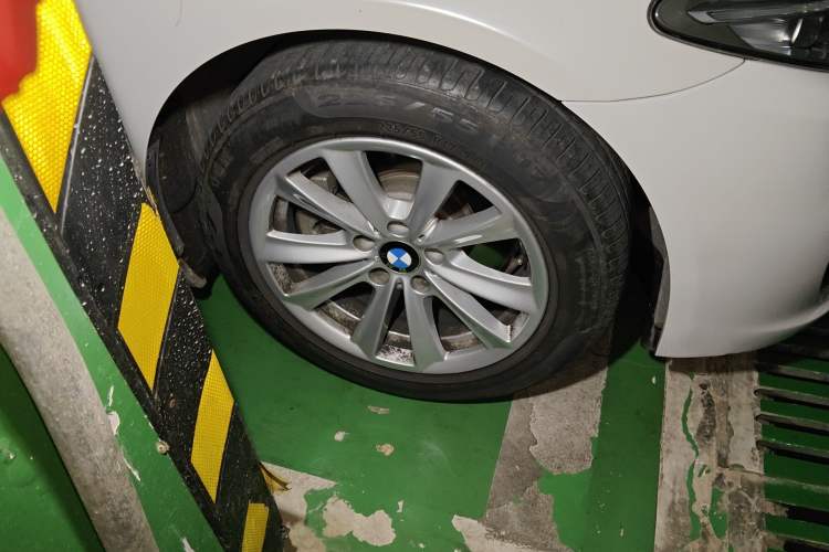 Used BMW 5 Series 2014 520Li Elegant Model