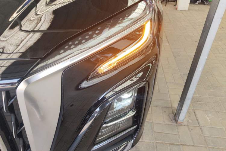 Used Hongqi HS3 PHEV 2025 Model PHEV 117km Jingwei PLUS Edition
