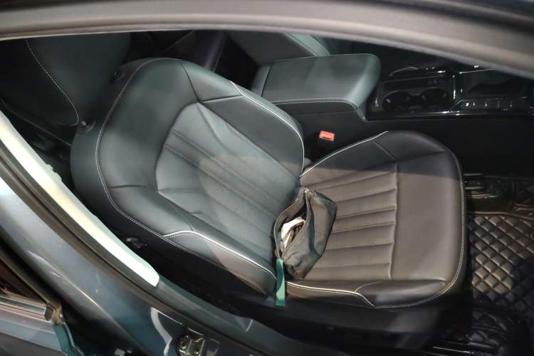 Used Volkswagen Passat 2022 330TSI Elite Edition Right Front Seat