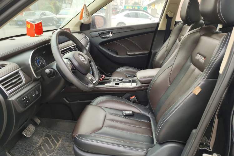 Used Dongfeng Fengon 580 2017 1.5T CVT Smart Connectivity Model