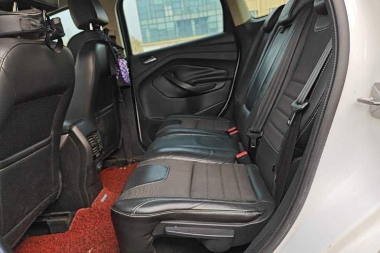 Used Ford Kuga 2013 1.6L GTDi Two-Wheel-Drive Trend Model