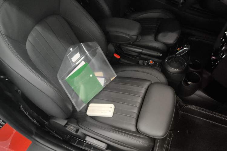 Used MINI MINI 2019 2.0T COOPER S Artist