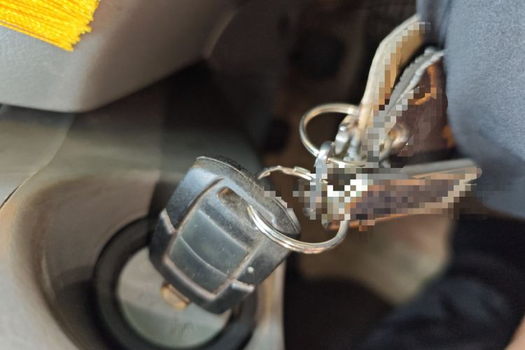 Used Dongfeng Shuaike 2011 1.6L Manual Luxury 7-Seater