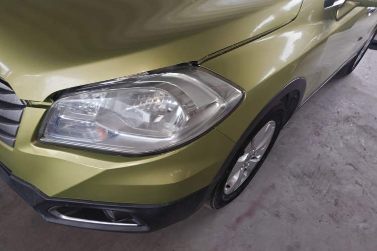 Used Suzuki S-Cross 2014 1.6L CVT Two-Wheel Drive Entry Model
