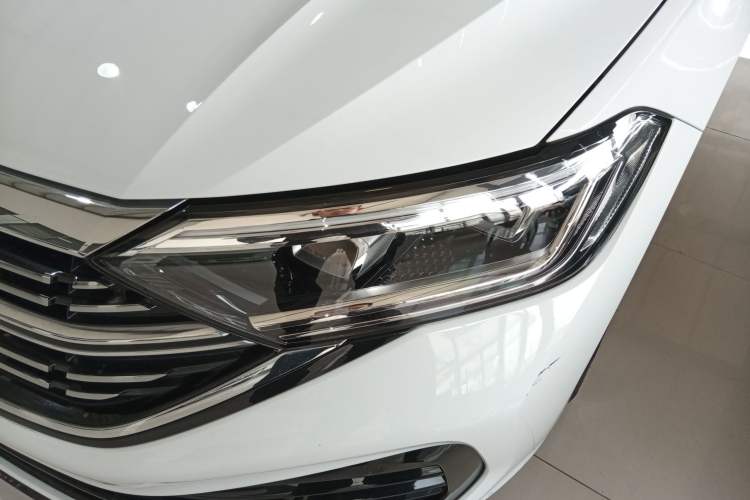 Used Volkswagen Sagitar 2023 300TSI DSG Excellence Edition Left Front Headlight