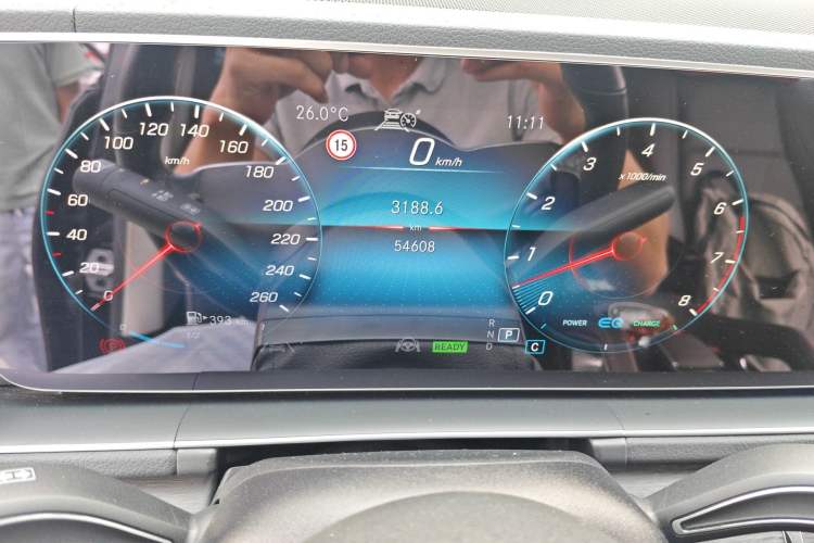 Used Mercedes-Benz GLE 2021 GLE 450 4MATIC Luxury Model Odometer Close Up