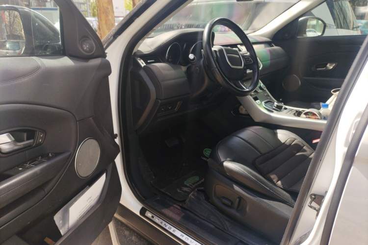 Used Land Rover Range Evoque 2018 240PS PURE Style Edition Driver Seat