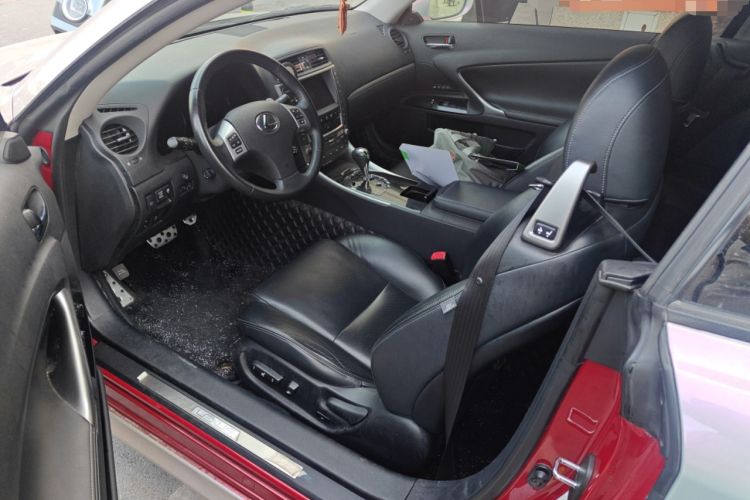 Used Lexus IS 2011 250C