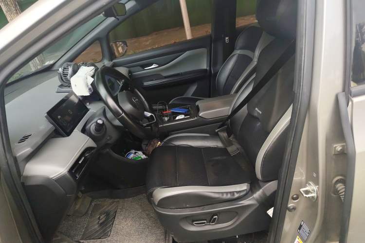 Used Hycan Z03 2022 620 km Range Trendy Cool Version 160 kW 76.8 kWh