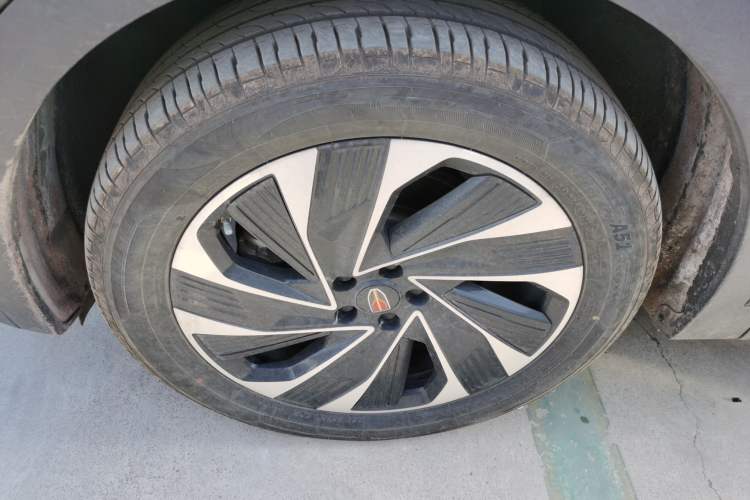 Used Hongqi HS7 PHEV 2024 2.0T PHEV Four-Wheel Drive Flagship Edition 7 Seats
