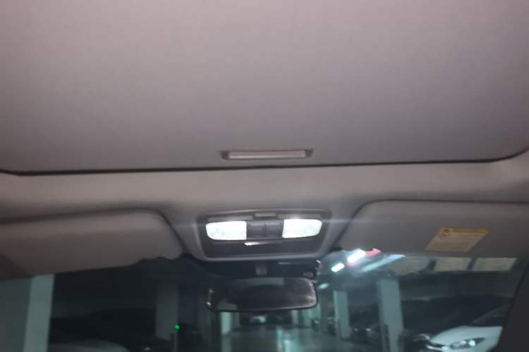 Used Geely Auto GX7 2015 Sports Edition 2.0L Automatic Prestige Model
