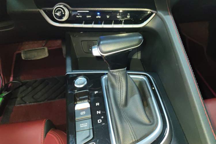 Used CHANGAN Eado 2020 PLUS Blue Whale NE 1.4T GDI DCT Flagship Model Gear Lever