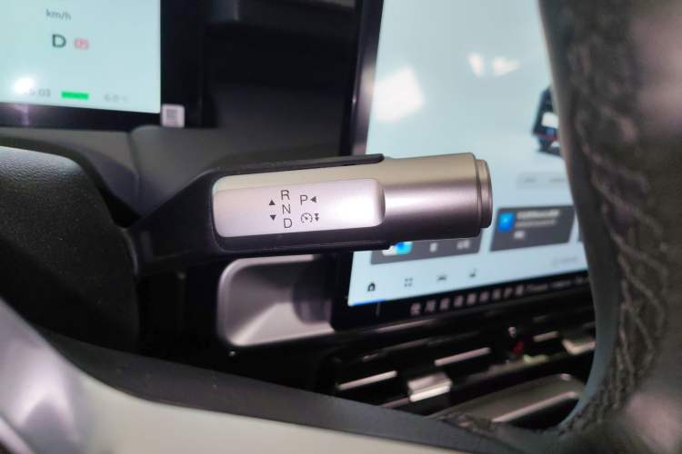 Used AION Y 2023 Younger Star Edition