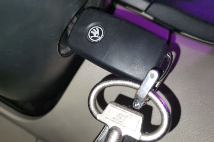 Used Skoda Fabia 2012 1.4L Automatic Crystal Edition
