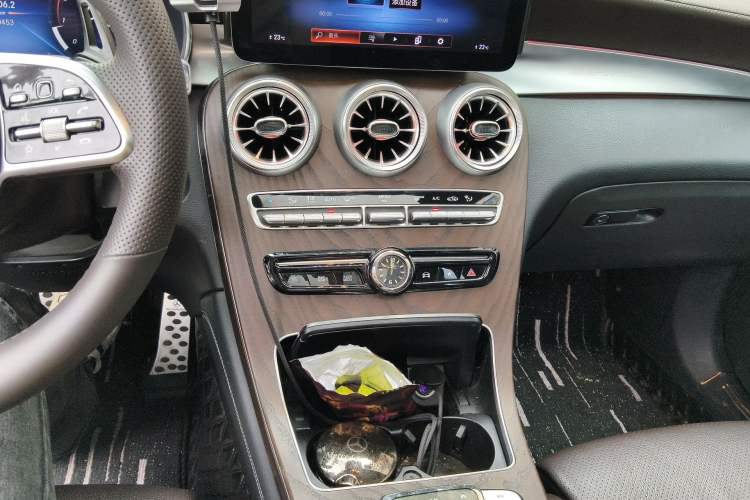 Used Mercedes-Benz GLC 2021 GLC 300 L 4MATIC Dynamic Model