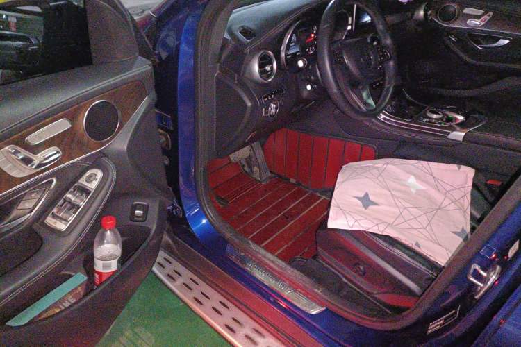 Used Mercedes-Benz GLC 2016 GLC 300 4MATIC Dynamic Model