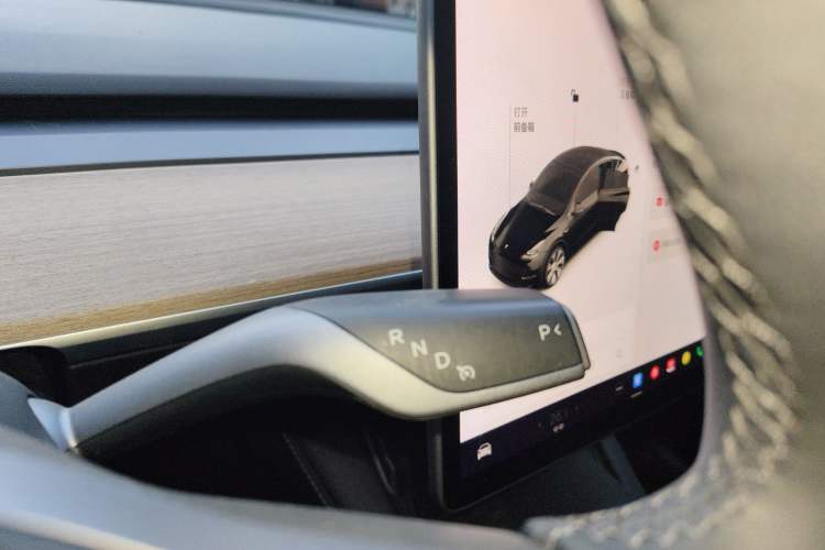 Used Tesla Model Y 2021 Long-Range All-Wheel-Drive Version 3D7