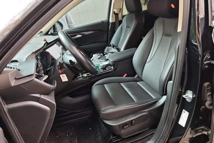 Used Buick Envision 2022 Encore S 552T Two-Wheel-Drive Luxury Model