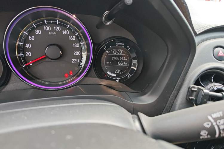 Used Honda XR-V 2020 1.5L CVT Comfort Version Odometer Close Up