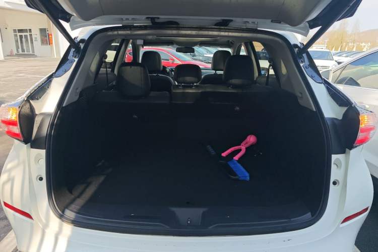 Used Nissan Murano 2021 2.5L XL Two-Wheel Drive Smart Connect Luxury Edition Trunk