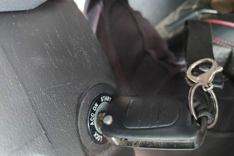 Used Hyundai Celesta 2011 1.6L Manual Comfort Edition