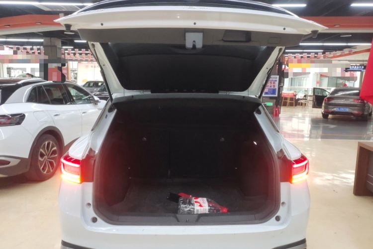 Used Volkswagen ID.4 X 2022 Pure Smart Edition Trunk