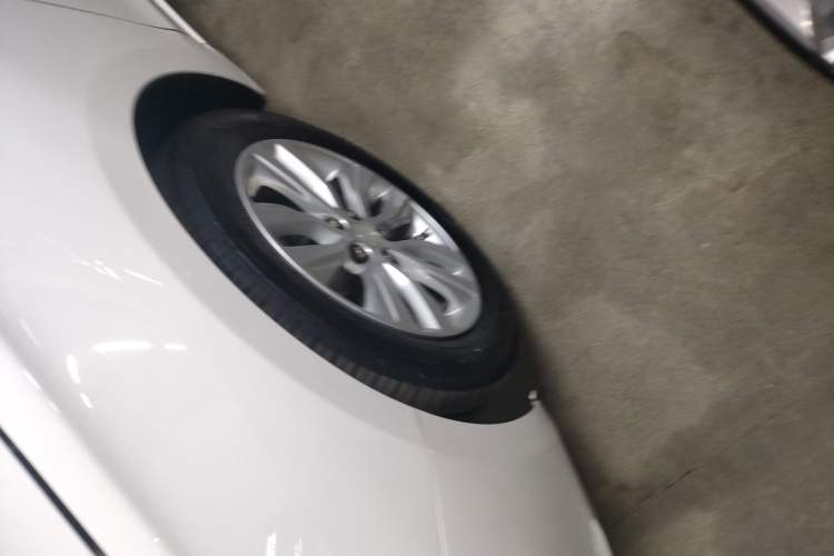 Used Buick GT 2021 Exemplar 1.5L Automatic Elite Version Left Front Wheel Hub