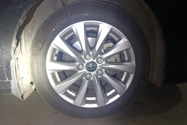 Used Toyota Camry 2019 Revised Version 2.0G Luxury Edition