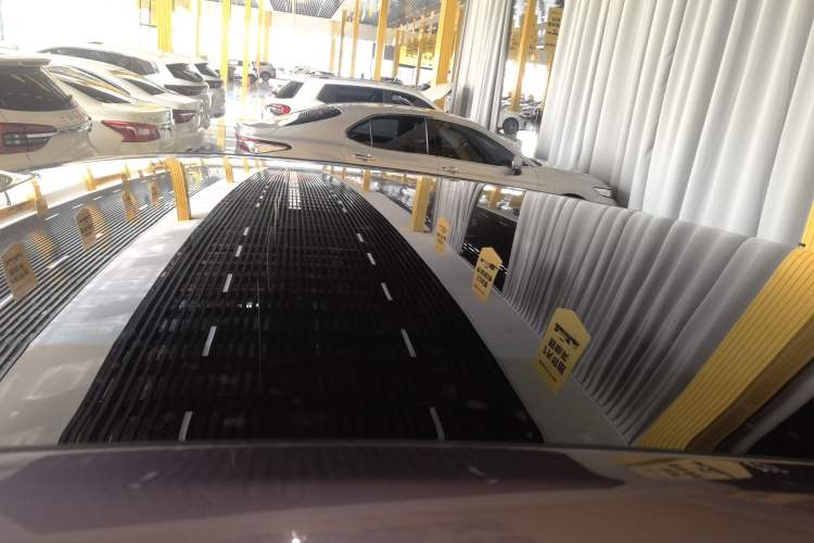 Used Hima AITO M5 2025 Extended-Range Ultra All-Wheel-Drive Version
