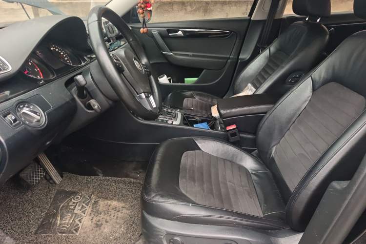 Used Volkswagen Magotan 2016 1.8TSI Luxury Comfort Model Left Front Seat