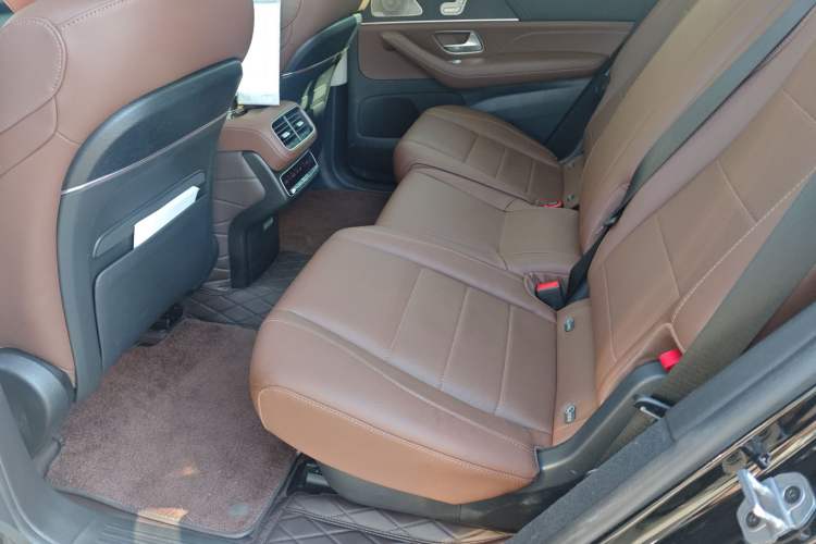 Used Mercedes-Benz GLS 2024 GLS 450 4MATIC Stylish Model Left Rear Seat