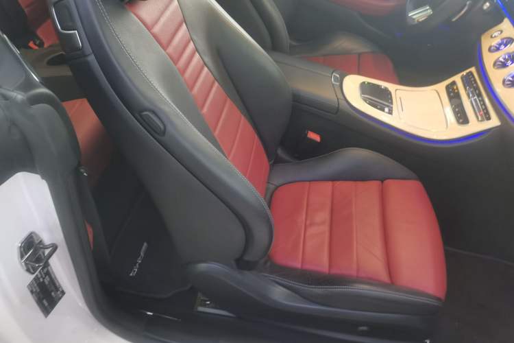 Used Mercedes-Benz E-Class 2021 E 300 Coupe Right Front Seat