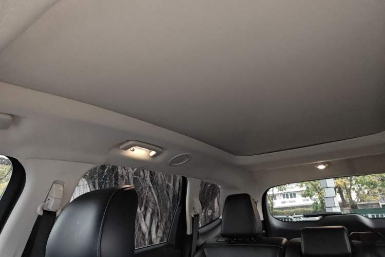 Used Ford Edge 2022 PLUS EcoBoost 245 Four-Wheel Drive Platinum Edition 7-Seater
