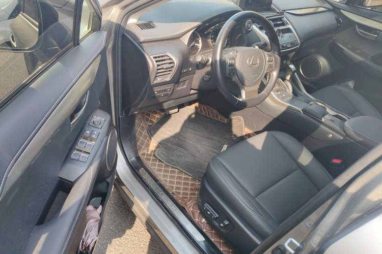 Used Lexus NX 2020 200 All-Wheel Drive Fēngshàng Version China VI Standard Driver Seat