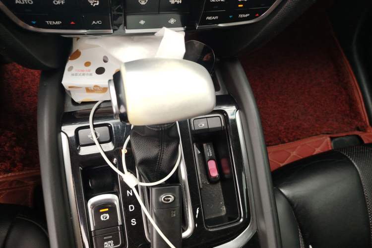 Used GAC Trumpchi GS8 2017 320T Two-Wheel Drive Luxury Smart Connectivity Version (7 Seats)
