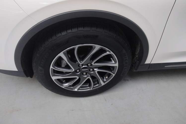 Used Lincoln Corsair 2021 2.0T Two-Wheel-Drive Luxury Edition Left Front Wheel Hub