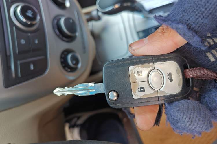 Used Buick Excelle 2013 1.5L Automatic Classic Model
