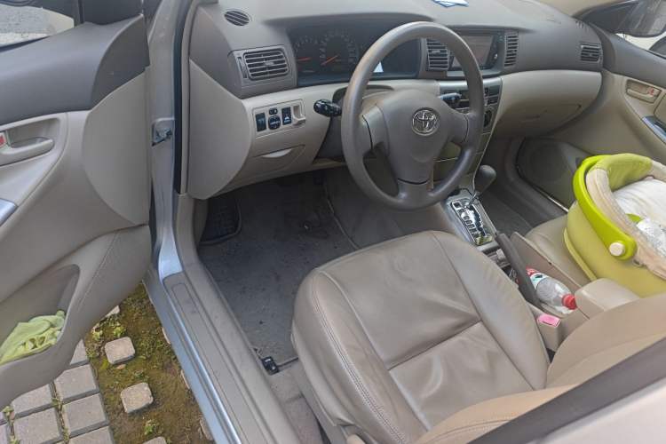 Used Toyota Corolla EX 2011 1.6L Automatic Classic Edition Driver Seat