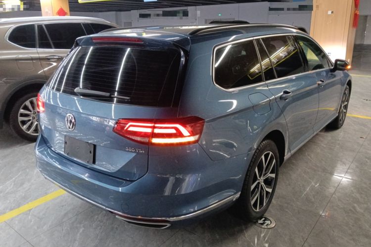 Used Volkswagen Variant 2017 380TSI Two-Wheel Drive Comfort Edition Rear Right 45 Deg