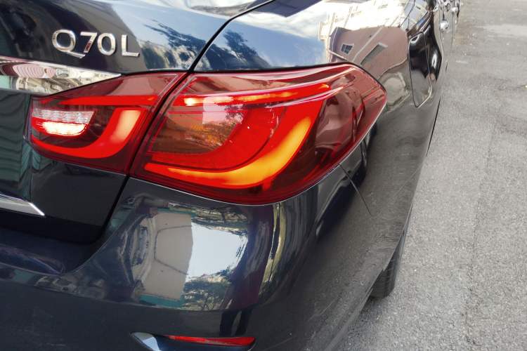 Used Infiniti Q70 2017 Q70L 2.5L Elite Edition