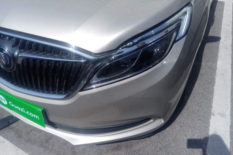 Used Buick GL8 2018 ES 28T Flagship Model China VI Standard