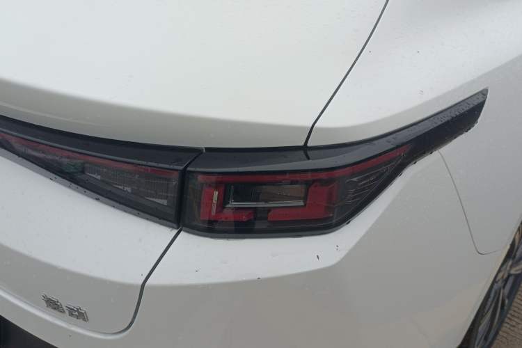 Used CHANGAN Eado 2025 Blue Whale 1.5T 500Bar Prestige Model