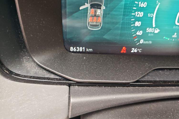 Used Lynk & Co 02 2018 1.5T DCT Two-Wheel Drive Pro Version China V Emission Standard Odometer Close Up