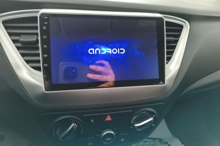 Used Hyundai Verna (new generation) 2016 1.4L Manual Cool Edition GLS Audio And AC Panel