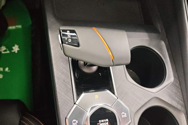 Used Changan UNI-V 2024 1.5T Prestige Edition
