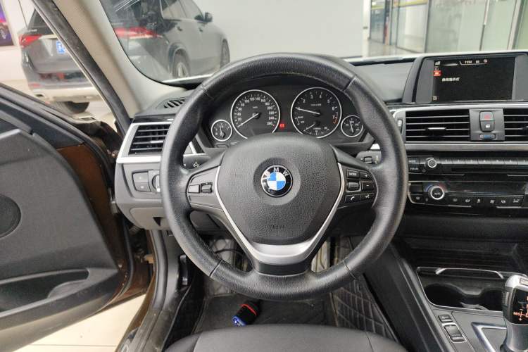 Used BMW 3 Series 2017 320Li Fashion Model
