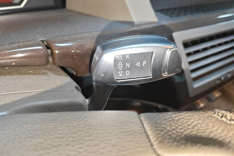 Used BMW 7 Series 2008 730Li Classic Edition Gear Lever